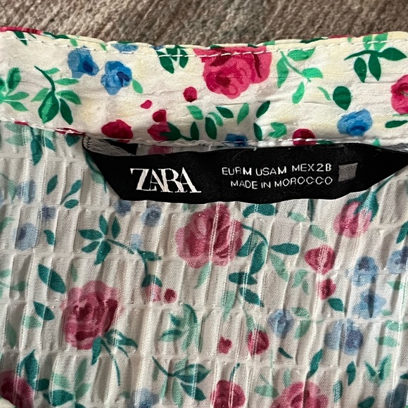 Zara Floral Puff Sleeve Blouse Womens  Sz Medium Ruffles Romantic Summer Cottage - Picture 3 of 8